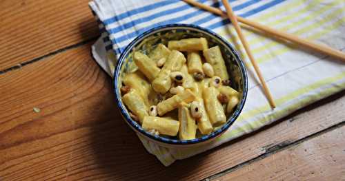 Salade de salsifis au curry, raisins secs et amandes