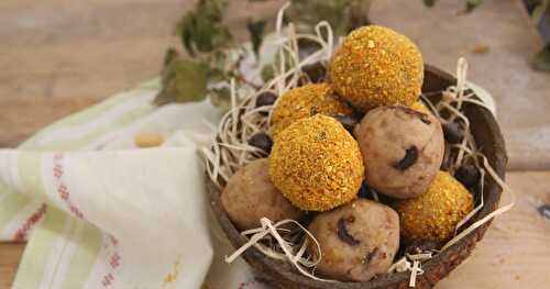 Boules d'énergie aux pois chiche, cacahuète, orange confite et chocolat