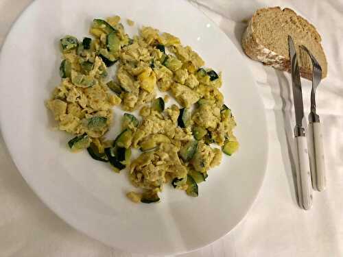 Oeufs Brouillés aux courgettes.