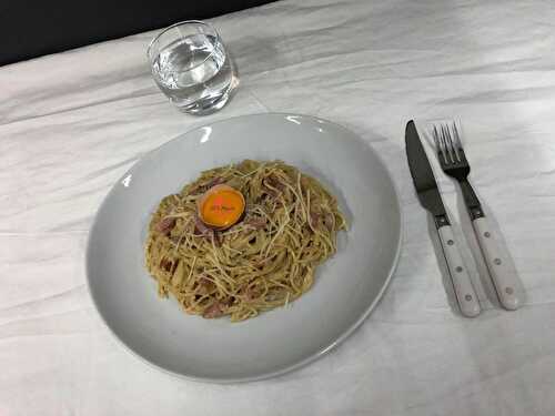 Spaghettis au mascarpone et lardons.