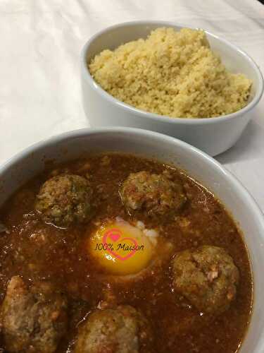 Tajine de kefta et oeuf.