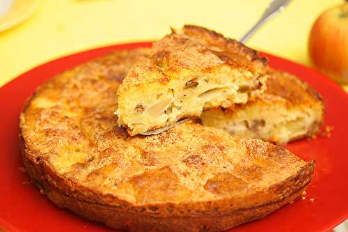 Gâteau aux pommes rubinettes et aux noix