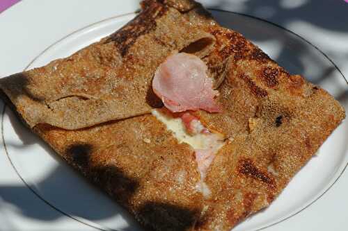 Galette de Bretagne à la tomme des Pyrénées et au jambon de Vendée