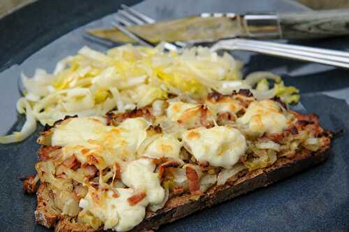 Tartines aux endives et au bacon