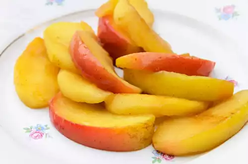 Dessert de pommes elstar poêlées au beurre