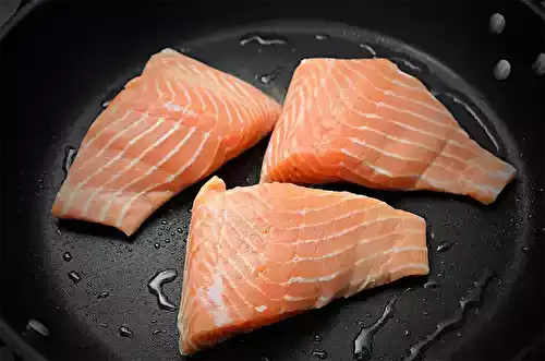 Comment poêler les pavés de saumon