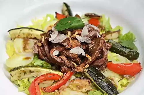 Salade de magrets de canard aux légumes rôtis
