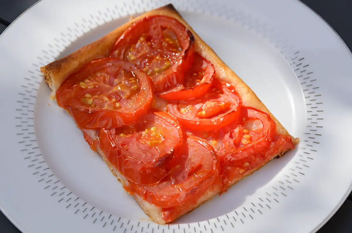 Tarte fine à la tomate