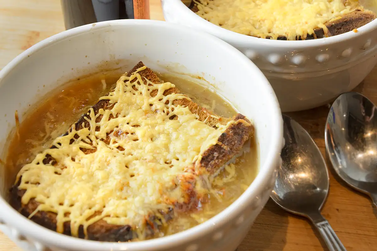 Soupe à l'oignon à la bière