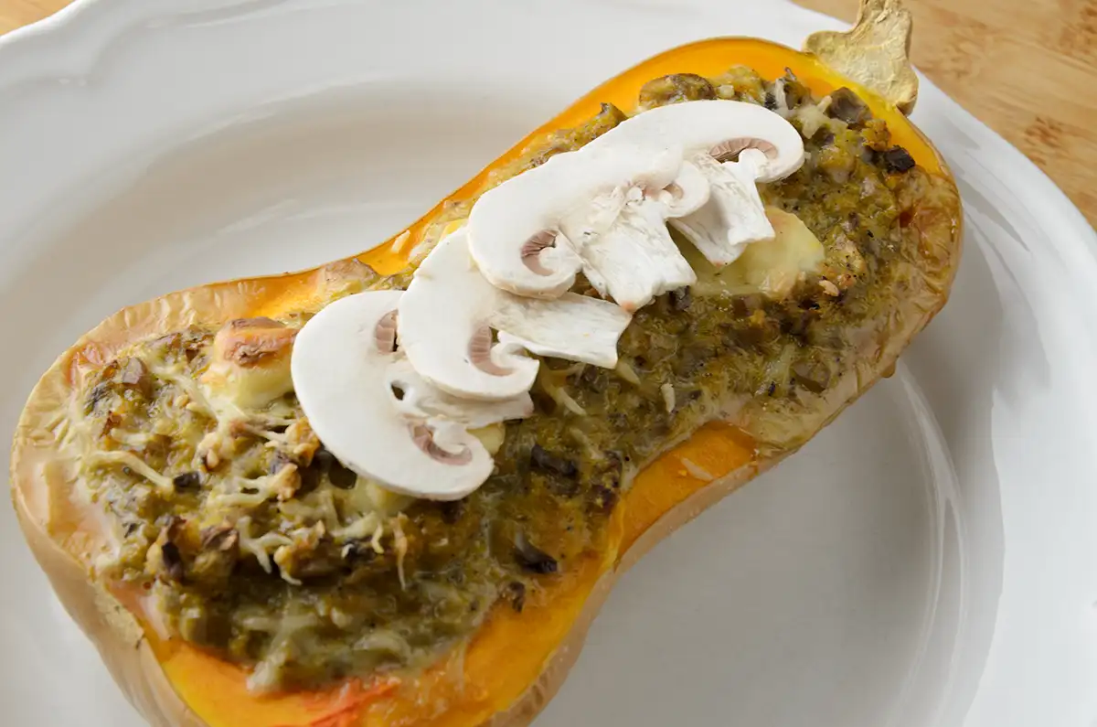 Butternut farcie aux champignons