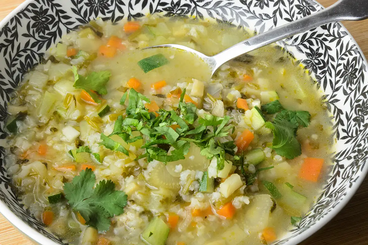 Soupe de riz à la coriandre