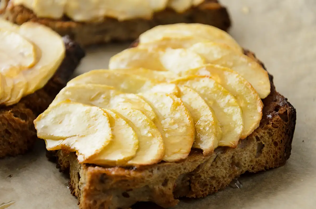 Tartine aux pommes