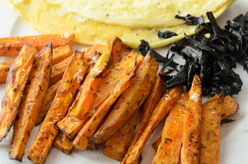 Frites de patate douce au four