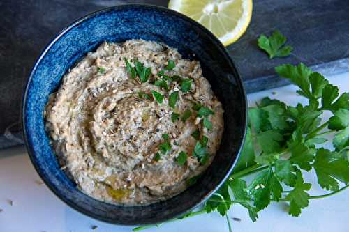 Baba ganoush une tartinade d'aubergine parfumée