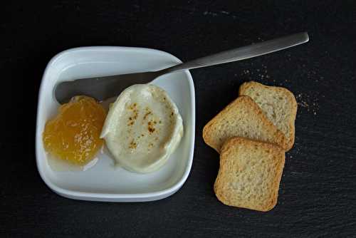 Chèvre fondu pour l'apéro