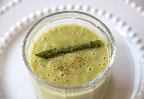 Crème de légumes aux asperges vertes anti-gaspi