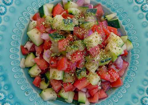 Ma petite salade d'été : concombres et tomates