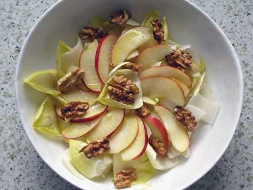 Petite salade d'endives bien croquante