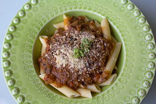 Sauce bolognaise végétarienne aux légumes braisés