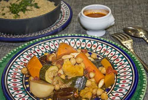 Tajine aux légumes et aux fruits secs