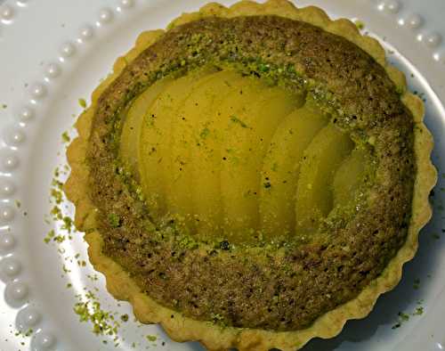 Tartelette "Bourdaline" poire et crème de pistaches