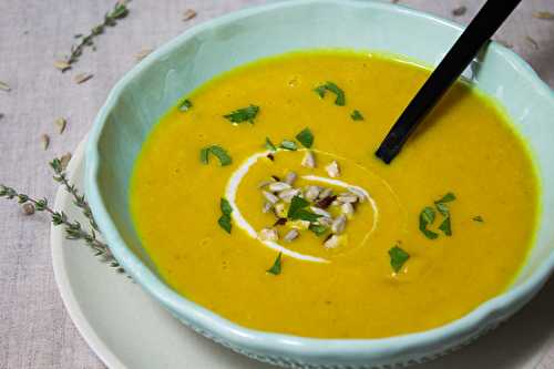 Velouté de carottes et pomme au curcuma