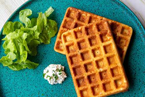 Gaufres salées au fromage et aux tomates séchées