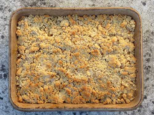 Crumble aux pêches et aux poires