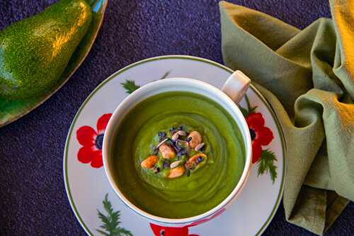 Soupe verte de brocoli, patate douce et ... avocat