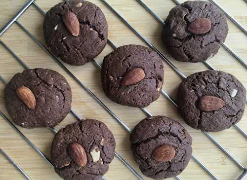 Cookies végétariens au cacao et aux amandes