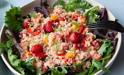 Salade de couscous aux fraises et au poivron rouge