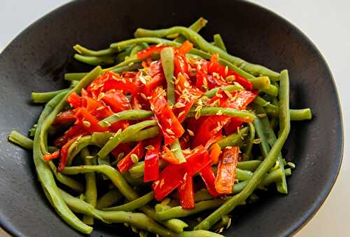 Salade de haricots verts aux poivrons rouges