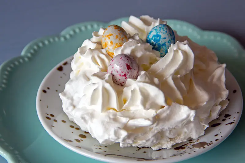 Meringues de Pâques à la Chantilly