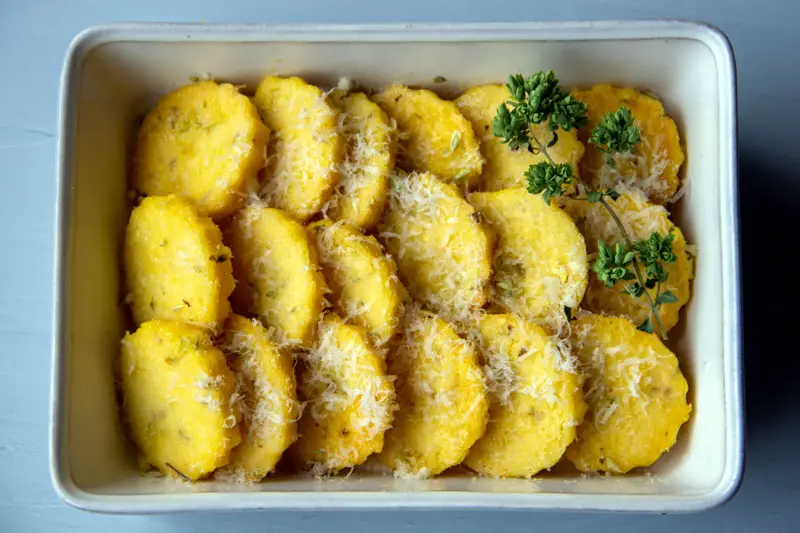 Gnocchi de polenta à la romaine