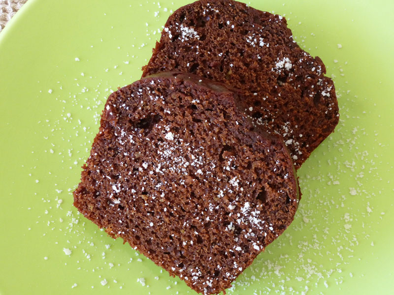 Cake au yaourt et au chocolat noir