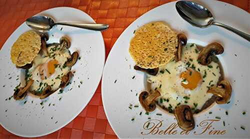 Œuf parfait, velouté de champignons à la crème de parmesan et sa tuile craquante