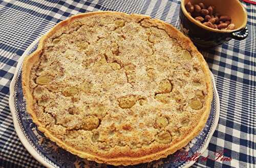 Tarte aux raisins et aux noisettes