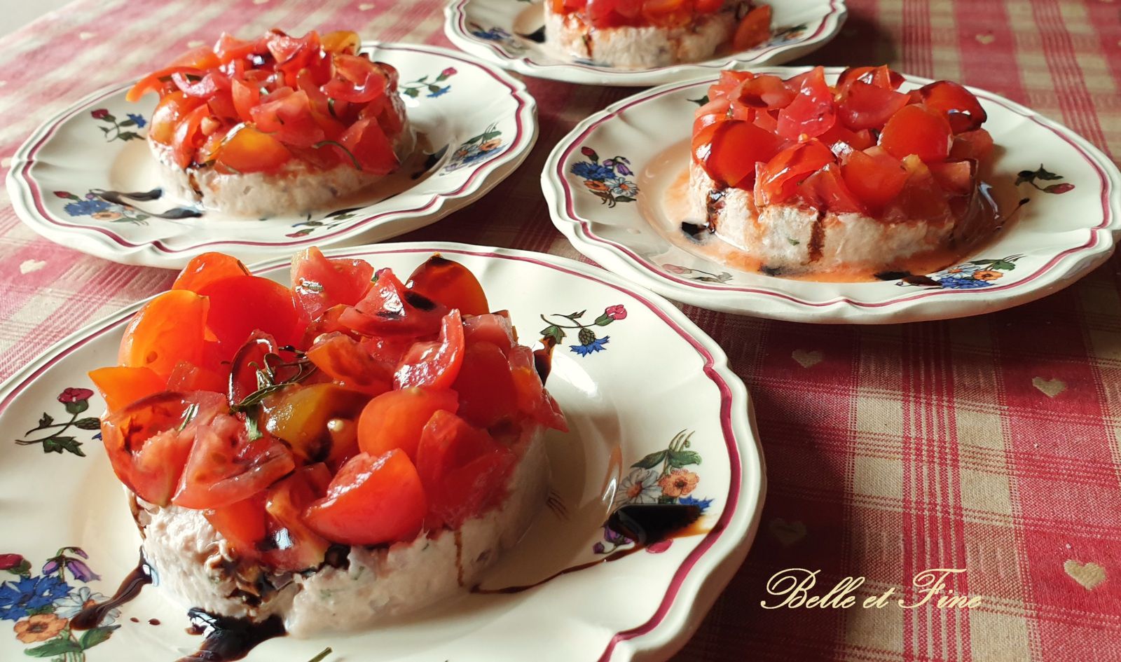 Tartare de tomates sur rillettes de thon