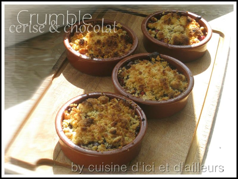 Crumble cerise et chocolat - Cuisine d'ici et d'ailleurs