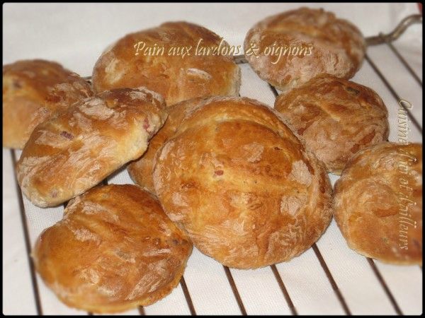 Petits pains aux lardons et oignons - Cuisine d'ici et d'ailleurs