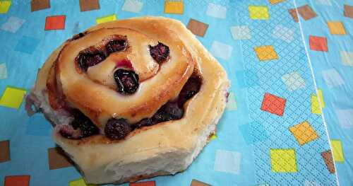 Brioches à la cannelle & aux bleuets