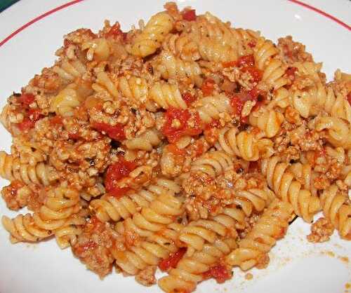 Fusilli au porc et aux tomates séchées