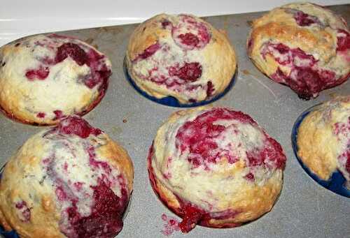 Muffins au yogourt et aux framboises de Mademoiselle Charlotte