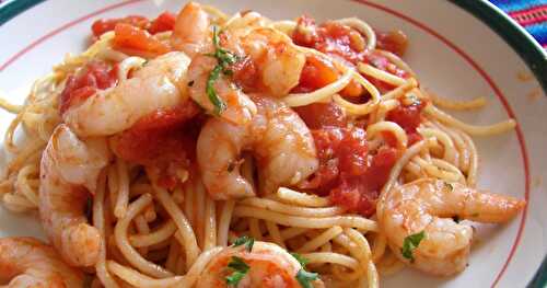 Spaghettis aux crevettes en papillote