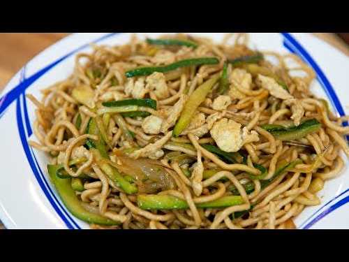 Nouilles Chinoises sautées à la courgette