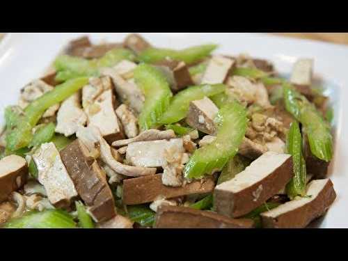 Tofu sauté au céleri et blanc de poulet