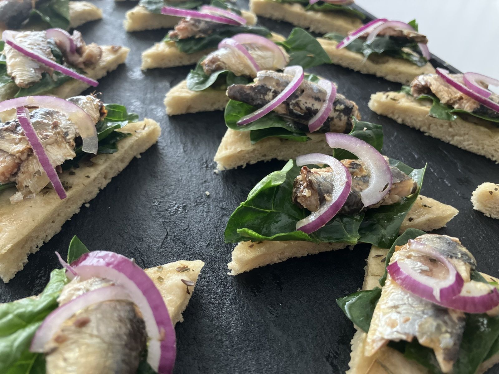 Focaccia apéritive à la sardine