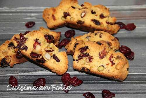 Biscottis à la farine de maïs, cranberries et fruits secs