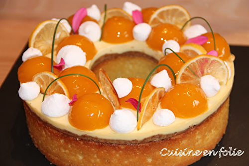 Cake au citron revisité :   craquounet citron, crémeux citron, demies-sphères mangue et guimauves pamplemousse rose