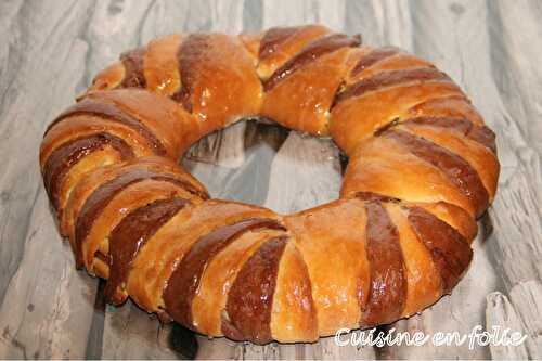 Couronne marbrée au chocolat